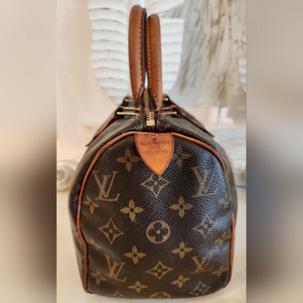 Authentic Vintage Louis Vuitton Speedy 25 Brown Monogram Handbag - Picture 6 of 16